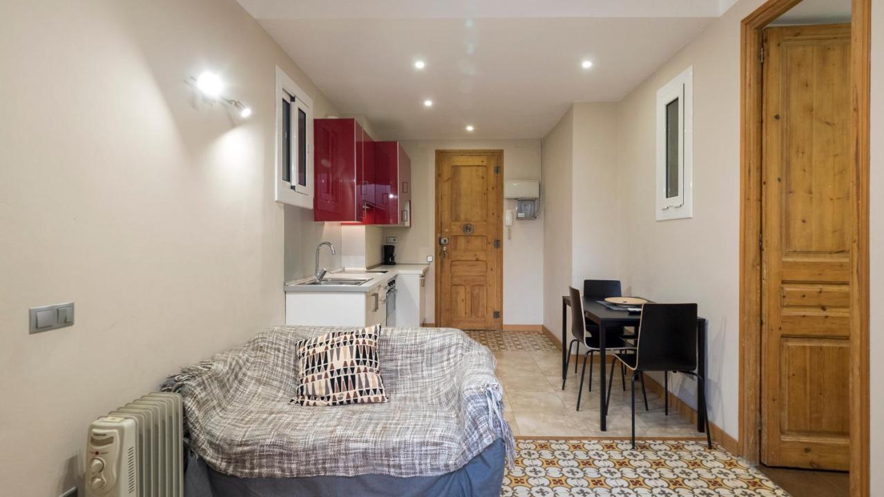 Acogedor Apartamento De 2 Dormitorios Barcelona Exterior photo