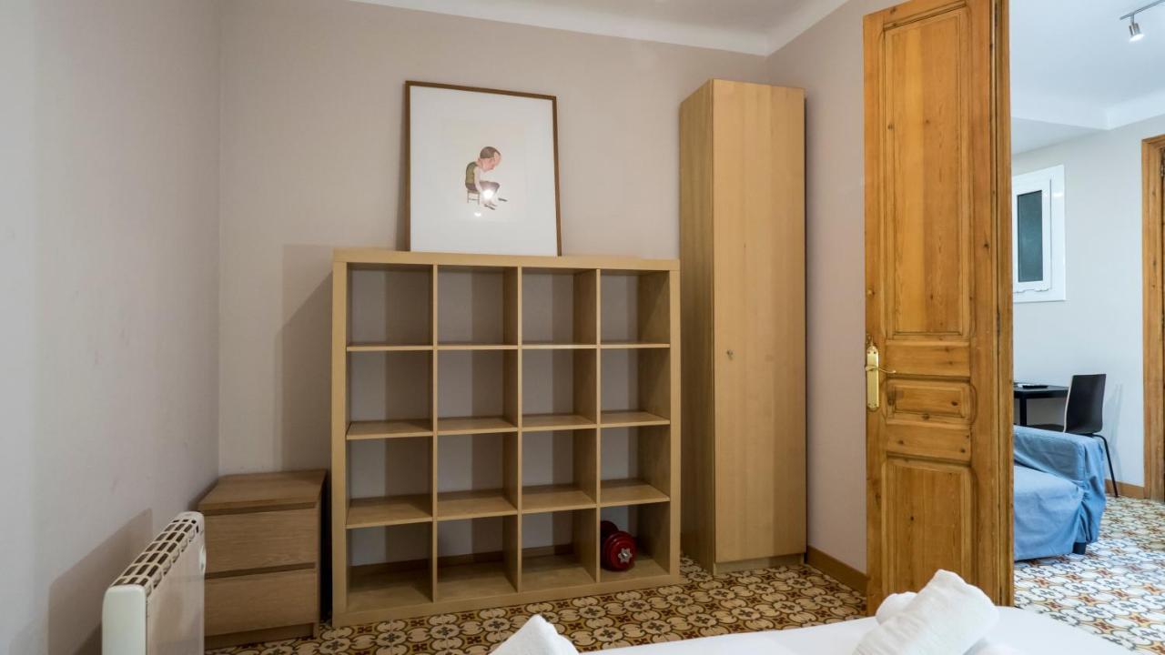 Acogedor Apartamento De 2 Dormitorios Barcelona Exterior photo